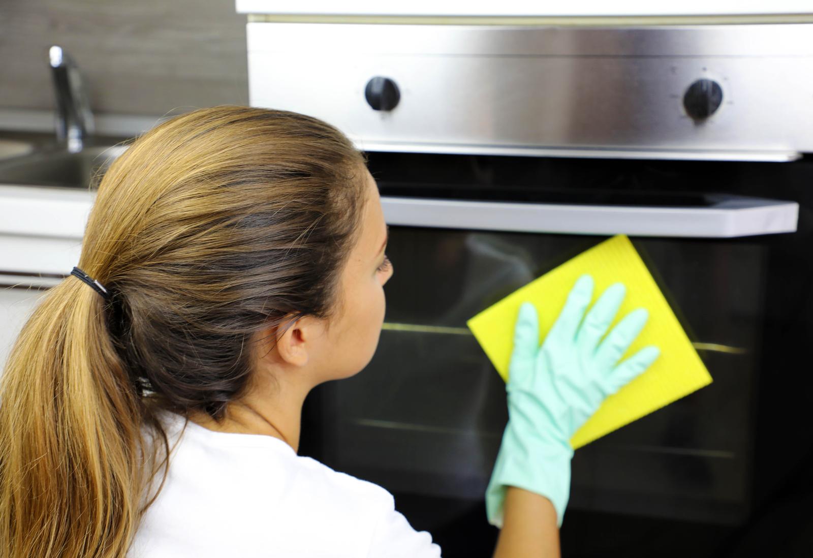 Professional Oven Cleaning Services in Hamilton